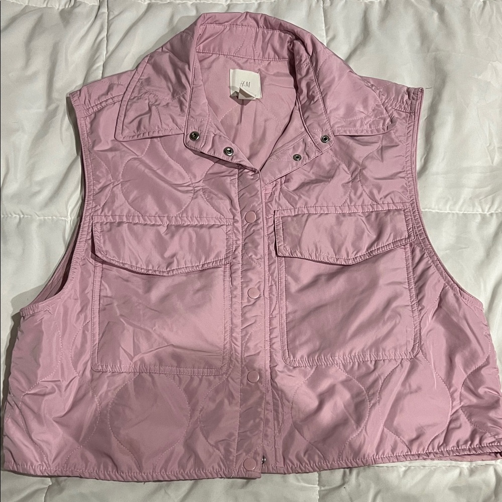 H&M Light Pink Quilted Crop Vest
